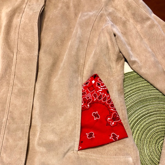 TERRY LEWIS LUXURY Beige Jacket 🧥 Can go with Dress 👗 Jeans 👖 and more - Picture 6 of 7